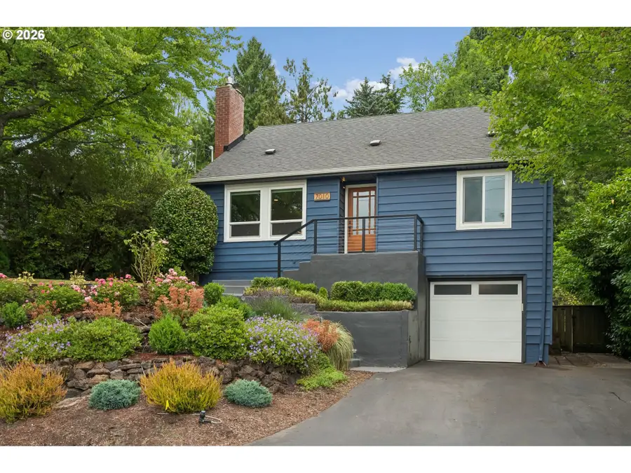 7010 SW 35th Ave, Portland, OR 97219 - #2