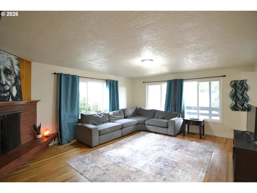 1005 Glenview Way, Salem, OR 97304 - #3