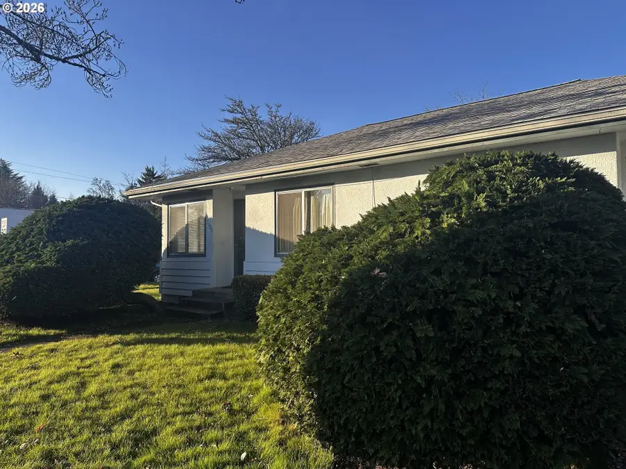 1197 W 11th Ave, Eugene, OR 97402 - #3