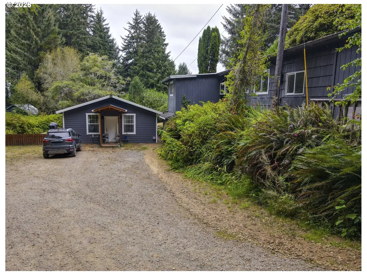 85690 Cherry St, Florence, OR 97439 - #1