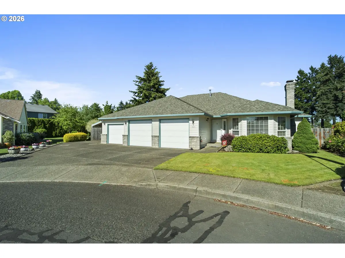 1820 N Laurelwood Loop, Canby, OR 97013 - #1
