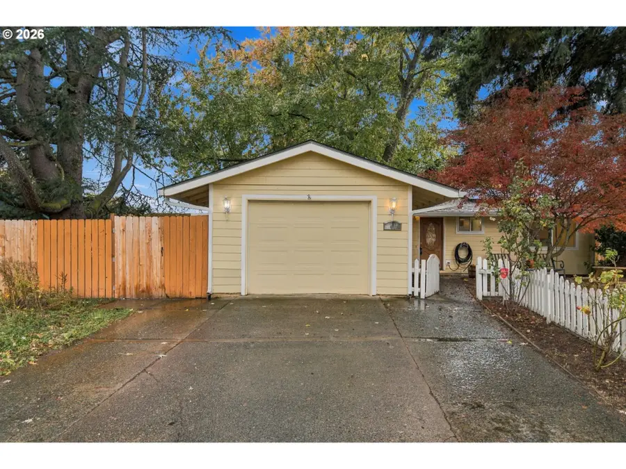 41 34th St, Washougal, WA 98671 - #3