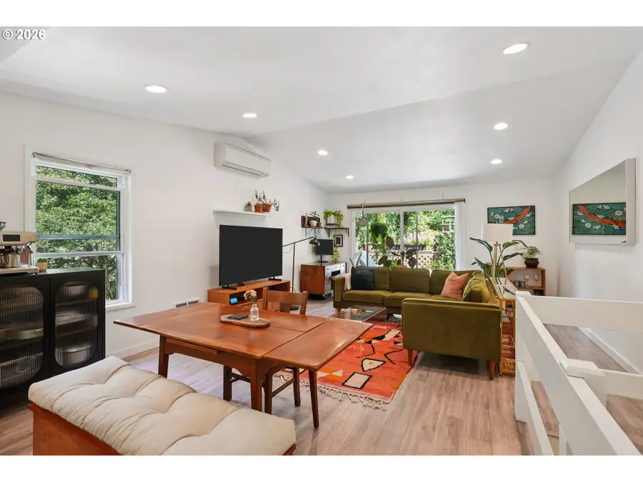 4594 SW Caldew St #A, Portland, OR 97219 - #3