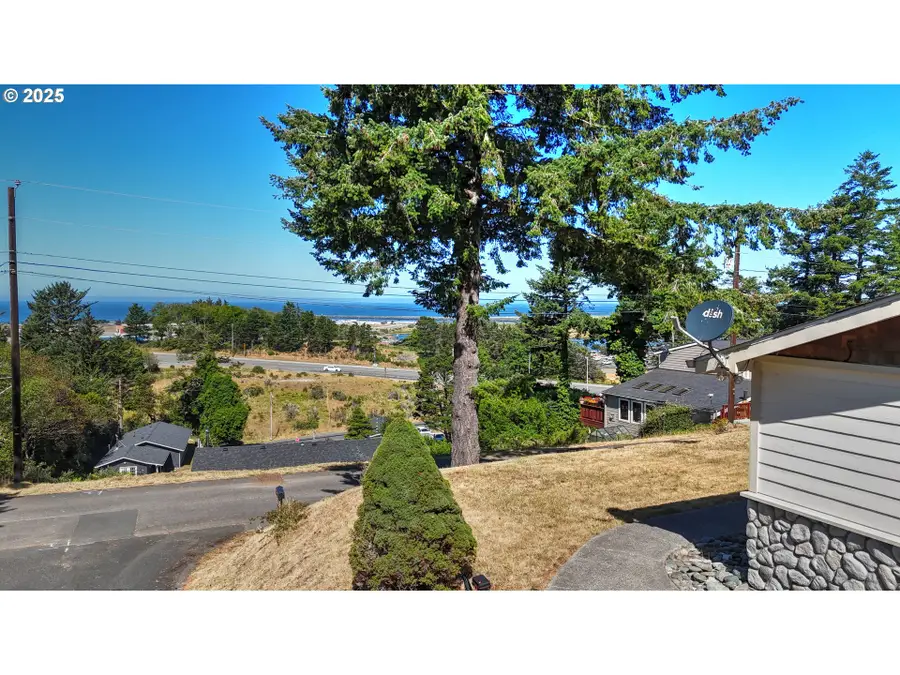 94287 June St, Gold Beach, OR 97444 - Image #3
