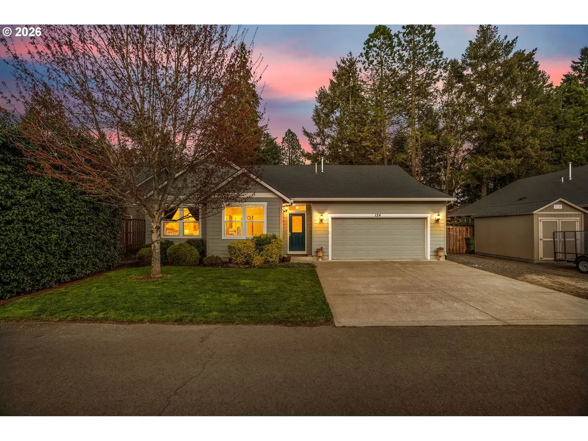 124 W Johanna Ct, Newberg, OR 97132 - #1