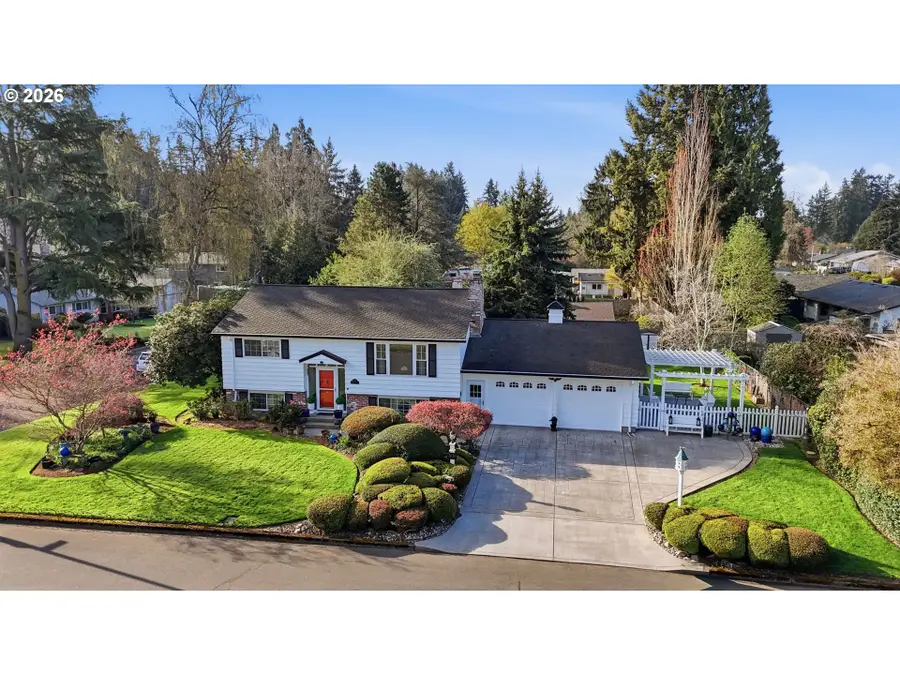 3676 SE Pine St, Hillsboro, OR 97123 - #2