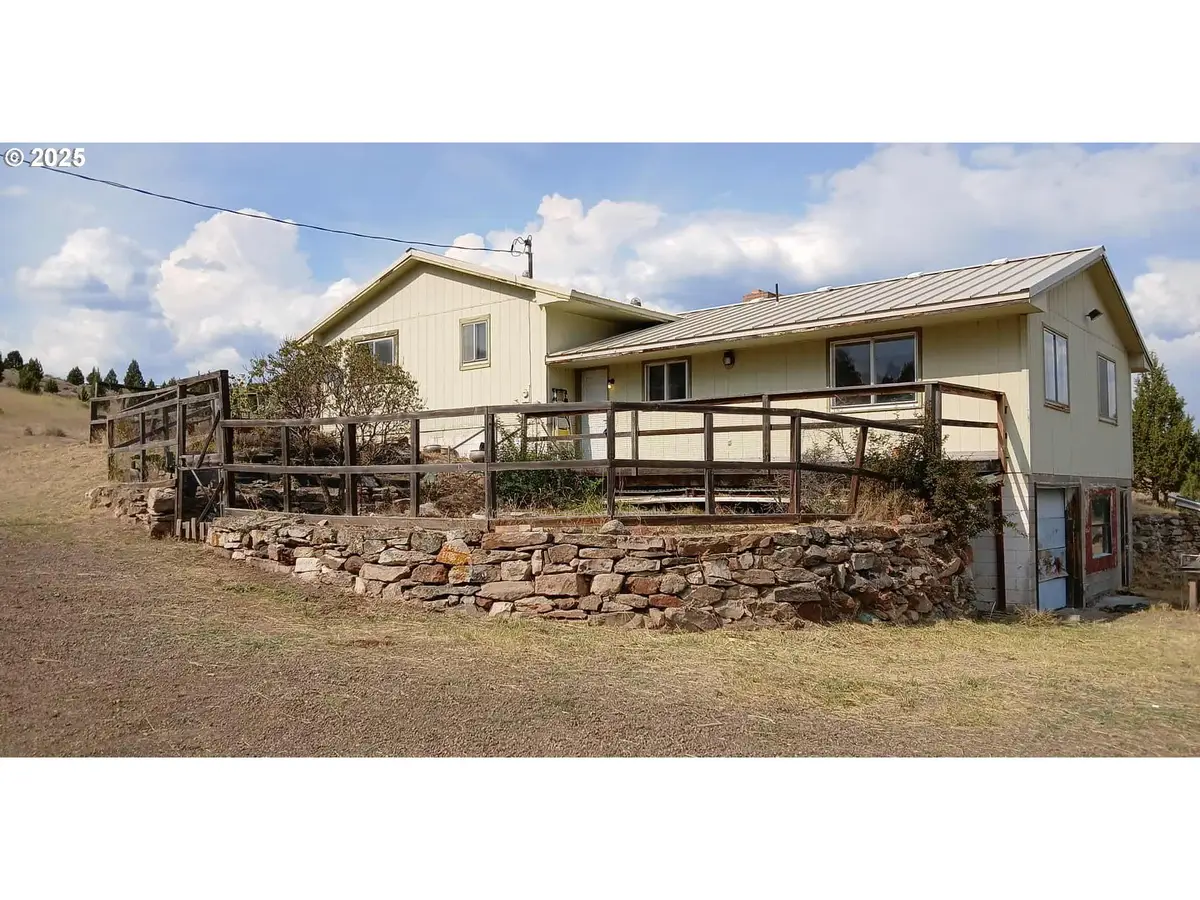 26113 W Bench Rd, John Day, OR 97845 - #1