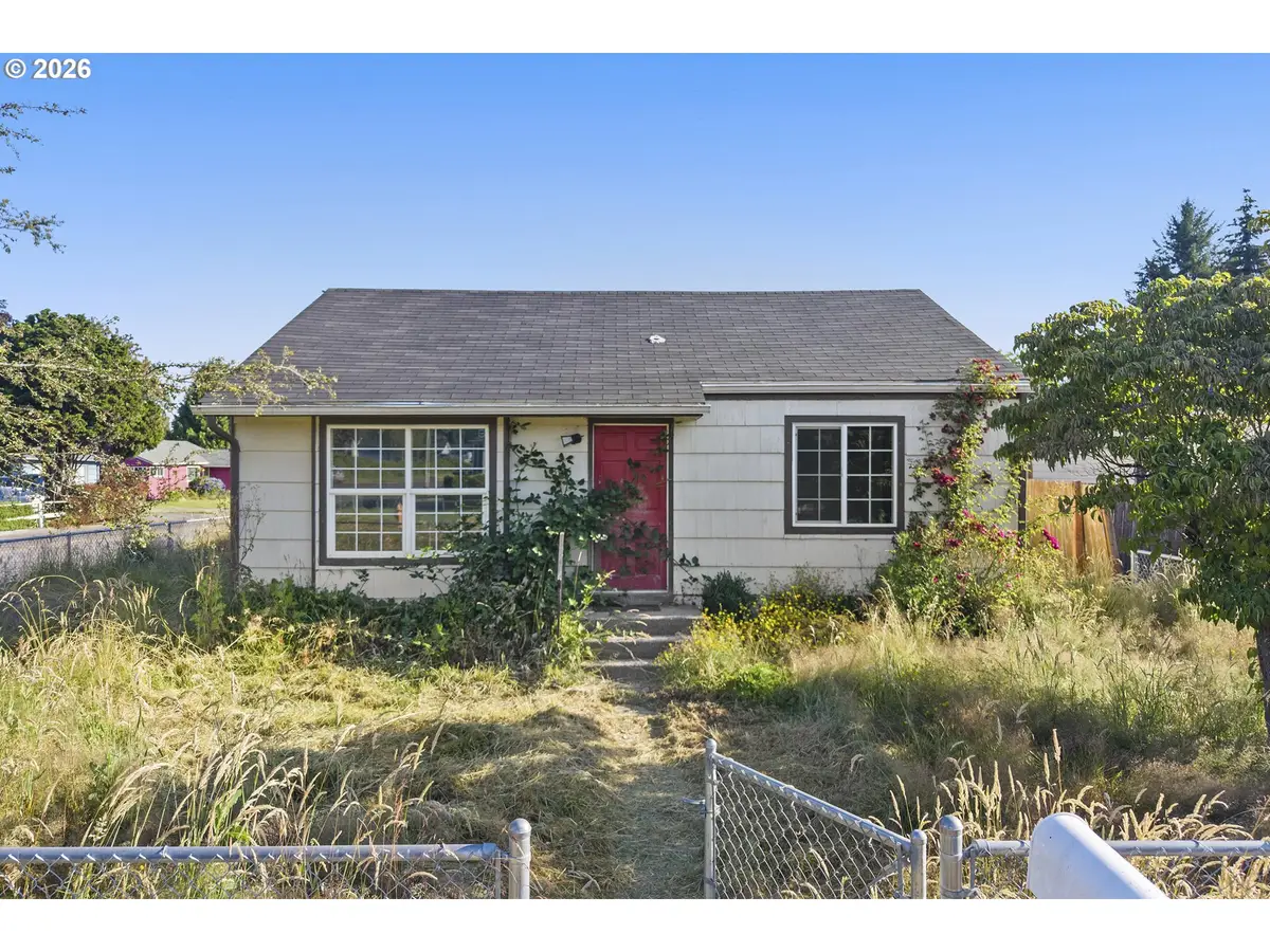 3176 Florida St, Longview, WA 98632 - #1