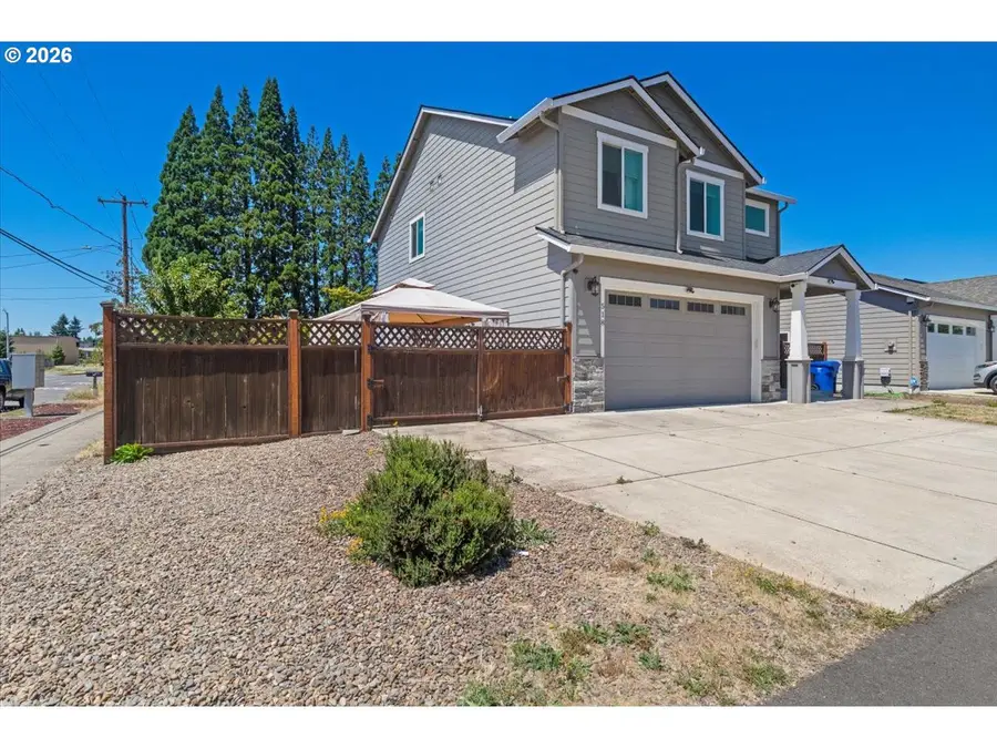 518 Red Cedar Ln, Salem, OR 97301 - #3
