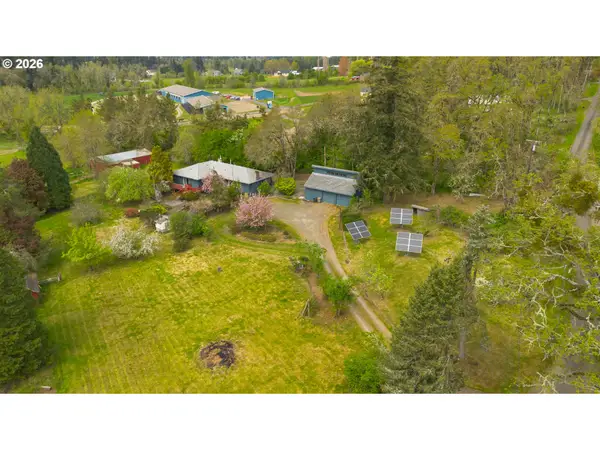 29729 SW Old Well Rd, WestLinn, OR 97068