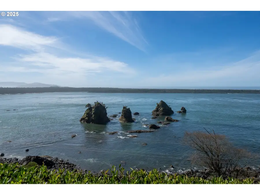 14580 Harbor View Dr, Rockaway Beach, OR 97136 - Image #3