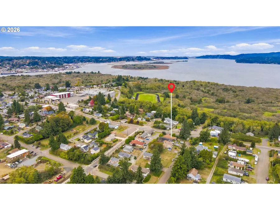 423 7th Ave, Coos Bay, OR 97420 - #3