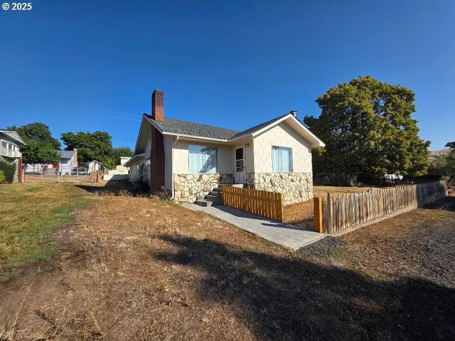 614 Staats Ave, Maupin, OR 97037 - Image #2