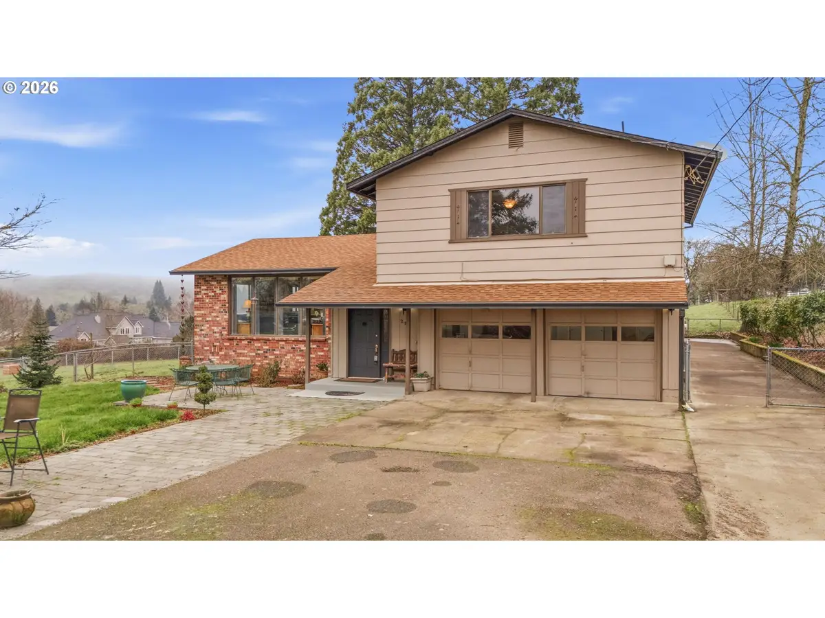 270 Glenwood Ct, Roseburg, OR 97471 - #1