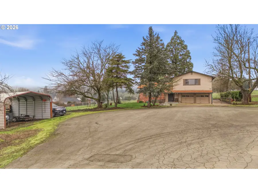 270 Glenwood Ct, Roseburg, OR 97471 - #2