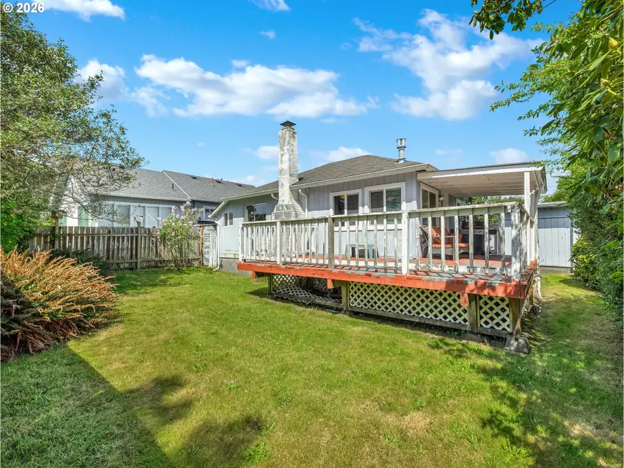 337 6th Ave, Seaside, OR 97138 - #2