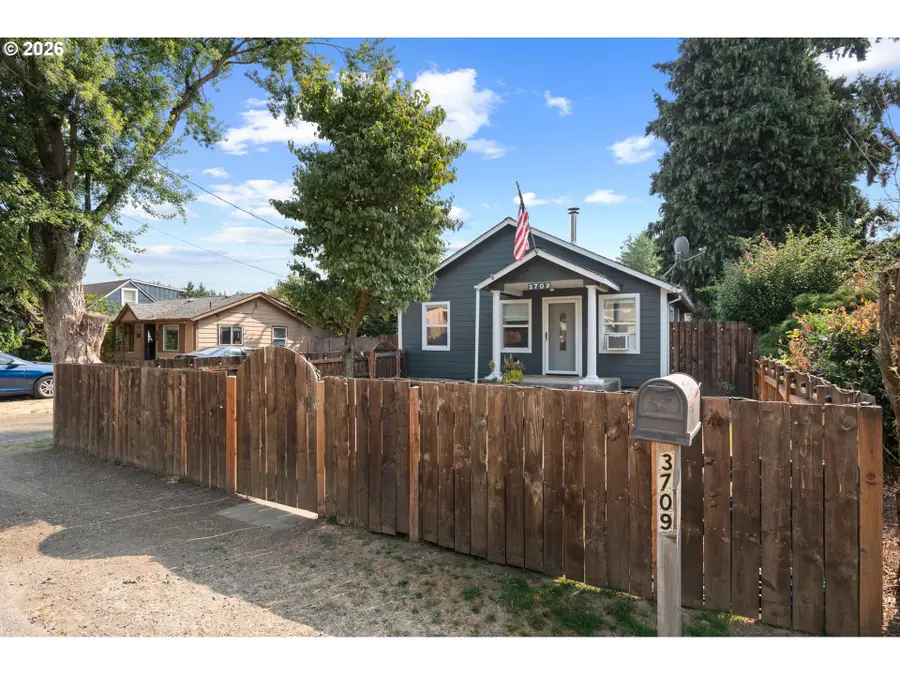 3709 U St, Vancouver, WA 98663 - #3