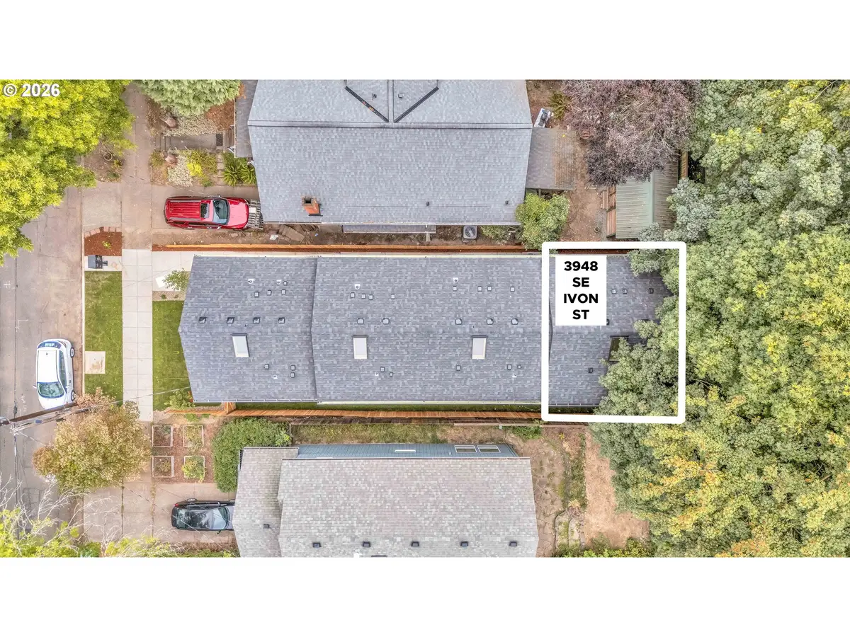 3948 SE Ivon St, Portland, OR 97202 - #1