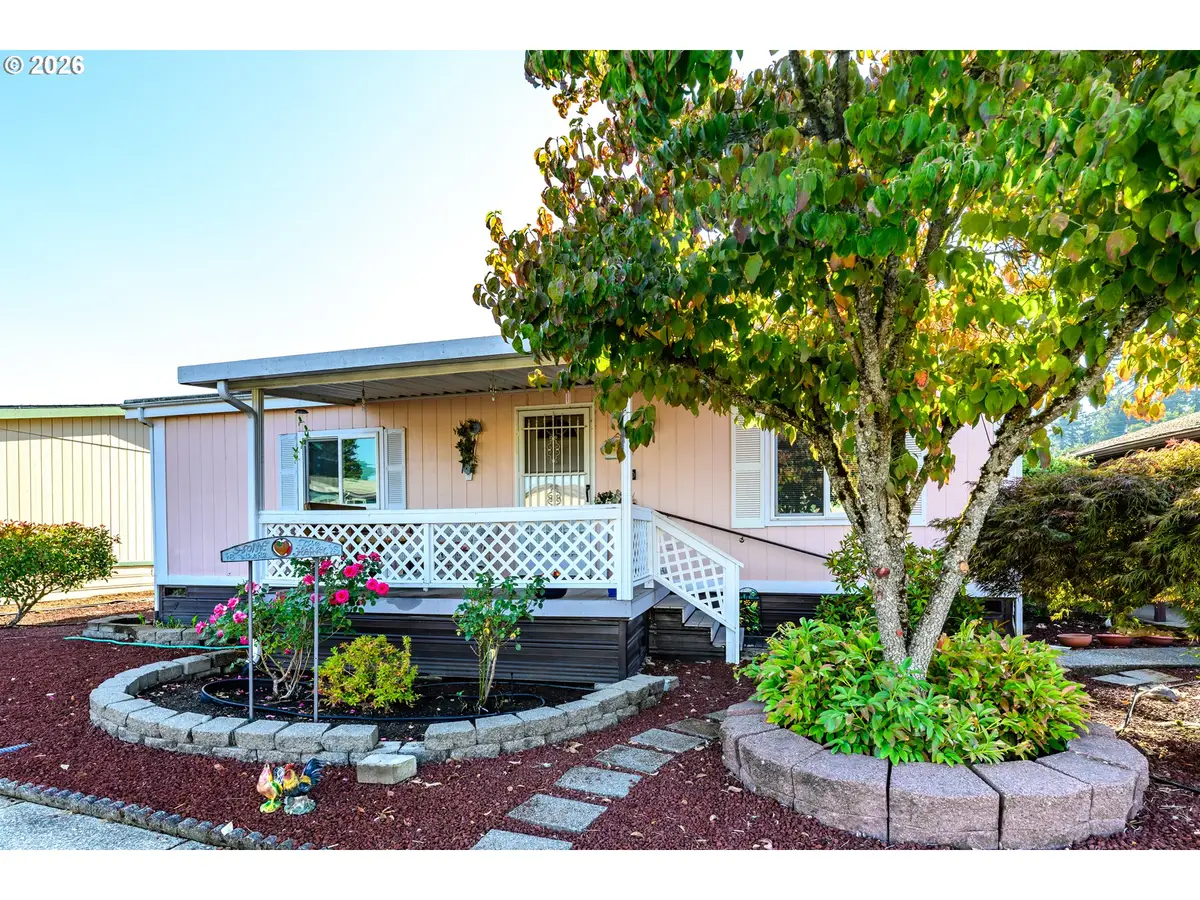 658 S 57th St #67, Springfield, OR 97478 - #1
