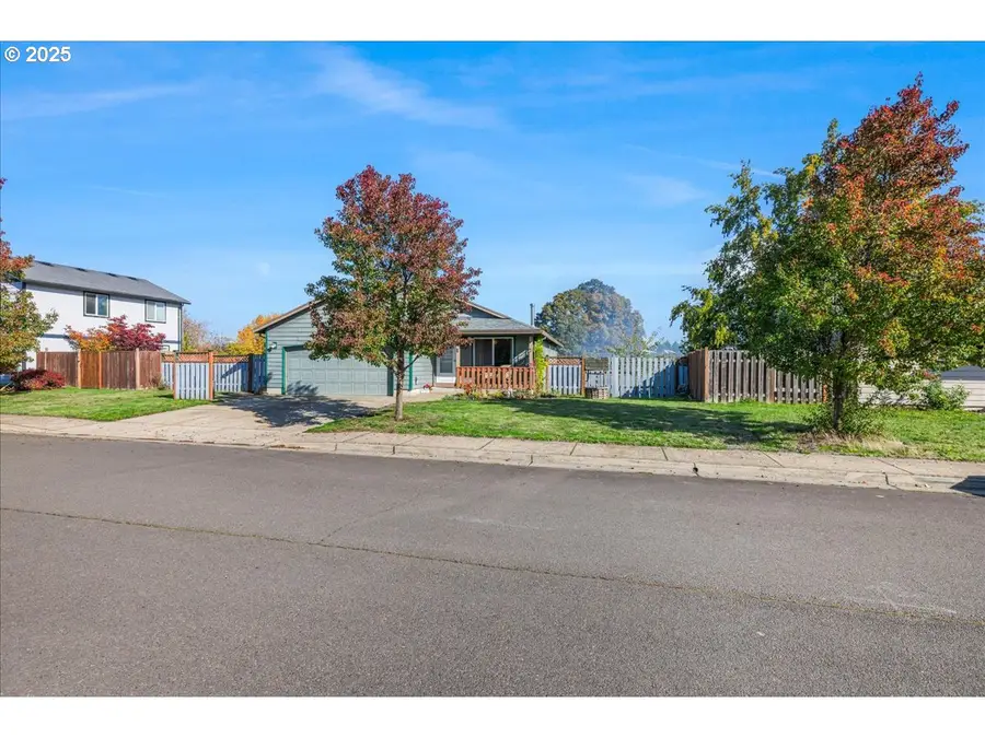 670 N 1st St, Carlton, OR 97111 - Image #3