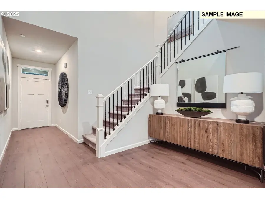 8818 SW Peoria Ln, Tualatin, OR 97062 - Image #2