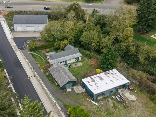 565 Lindy Ln, CoosBay, OR 97420