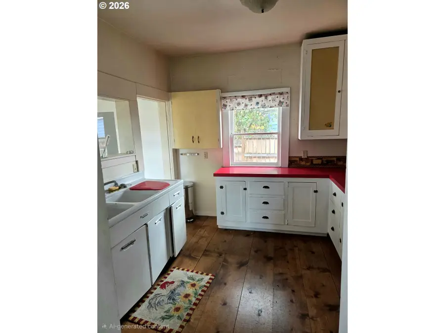 303 N Oregon St, Condon, OR 97823 - #3