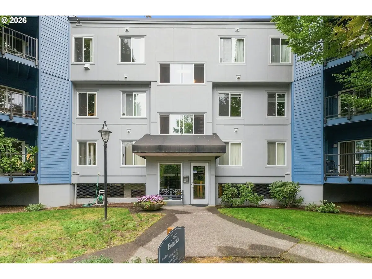 8720 SW Tualatin Rd #210, Tualatin, OR 97062 - #1