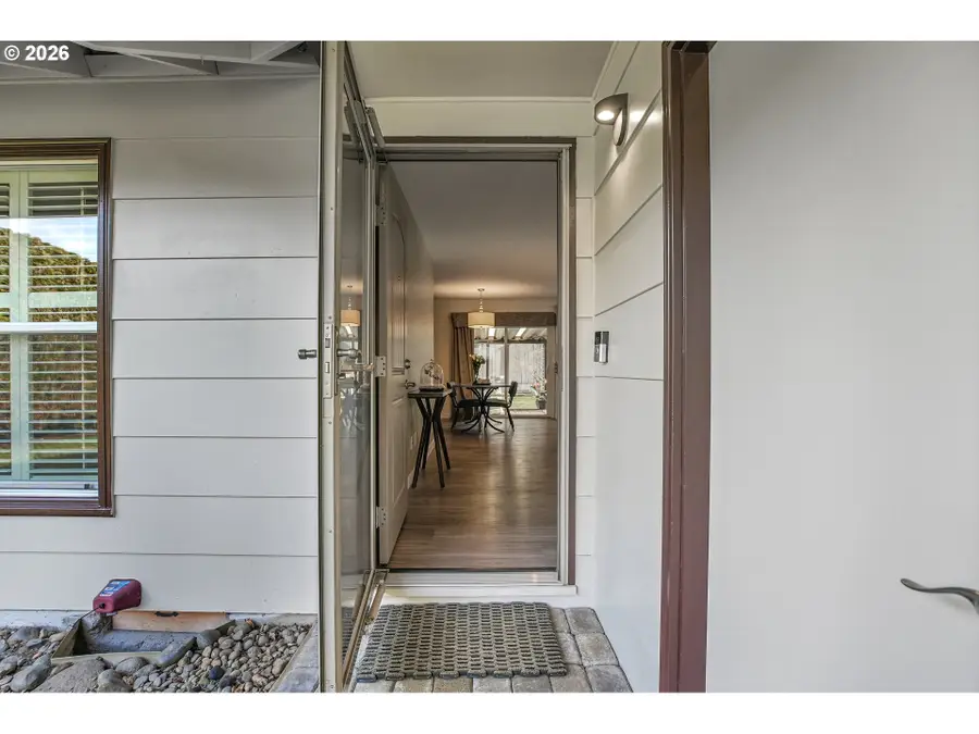 1732 SE 158th Ave, Portland, OR 97233 - Image #3