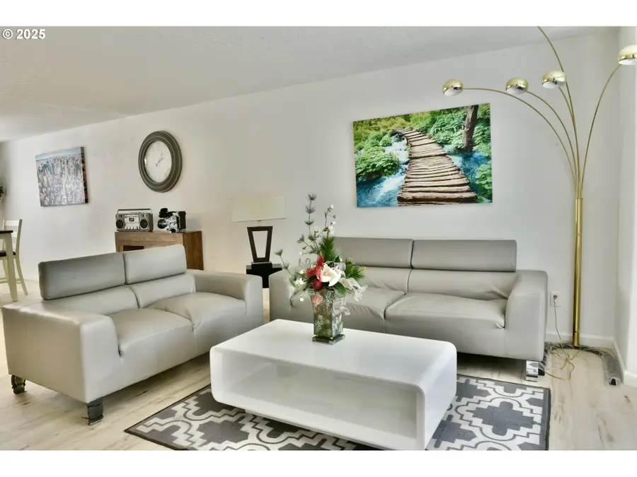 7200 SE Harnish St, Hillsboro, OR 97123 - Image #3