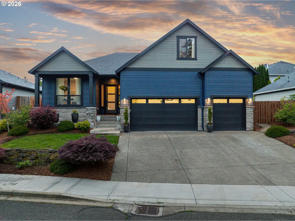108 W 16th St, La Center, WA 98629 - #1