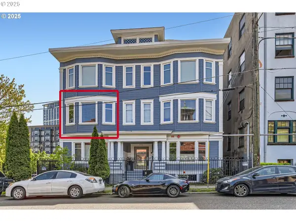 1714 NW Couch St #7, Portland, OR 97209