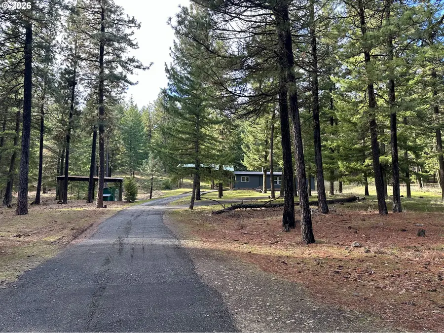 35 Thompson, Goldendale, WA 98620 - #2