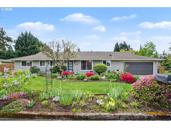 8470 SE Hood St, Clackamas, OR 97015