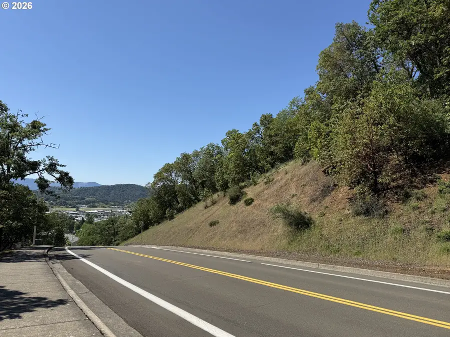 0 NE Rocky Ridge Dr, Roseburg, OR 97470 - #2