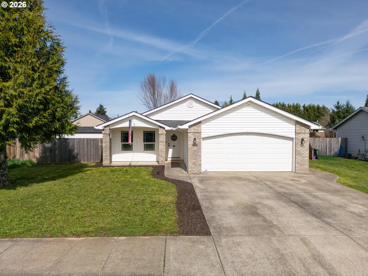 304 E Wilson St, Yacolt, WA 98675 - #1