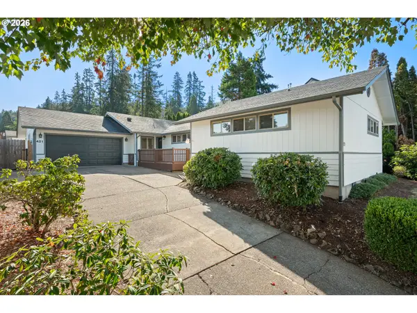 421 S 70th Pl, Springfield, OR 97478