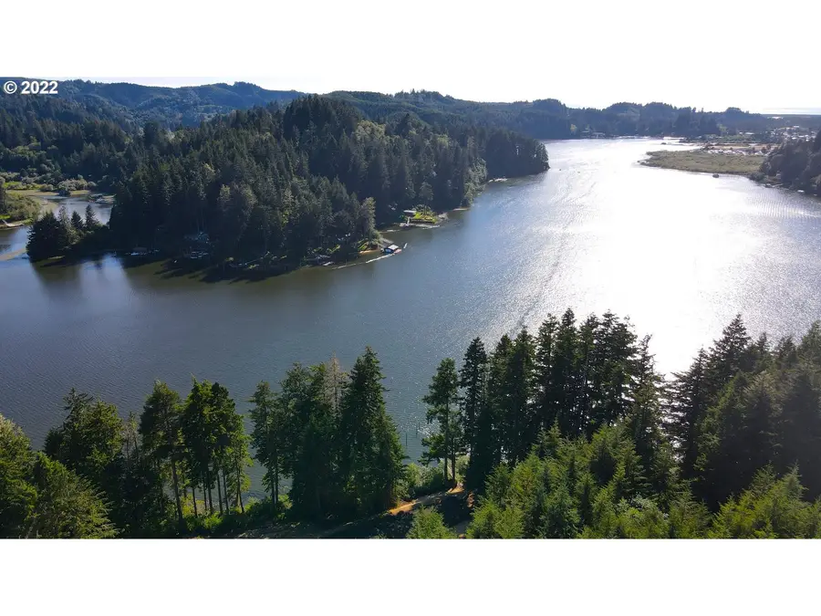 71350 Sunny Cove Rd, Lakeside, OR 97449 - Image #3