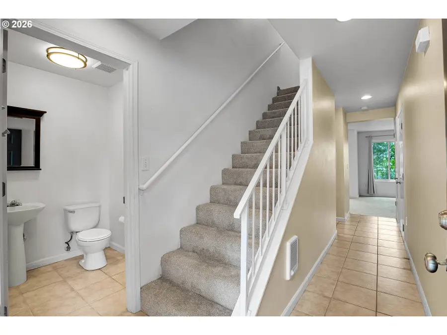 7165 SW Sagert St #103, Tualatin, OR 97062 - #3