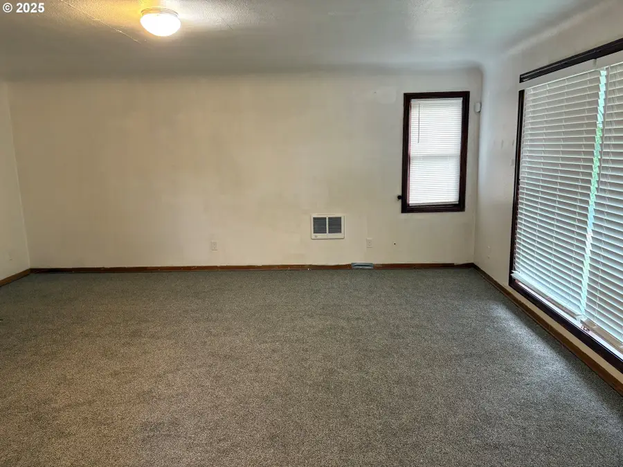 1281 Hwy 99n, Eugene, OR 97402 - Image #3