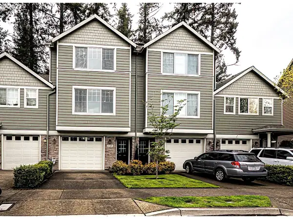 9149 SW Sweek Dr, Tualatin, OR 97062