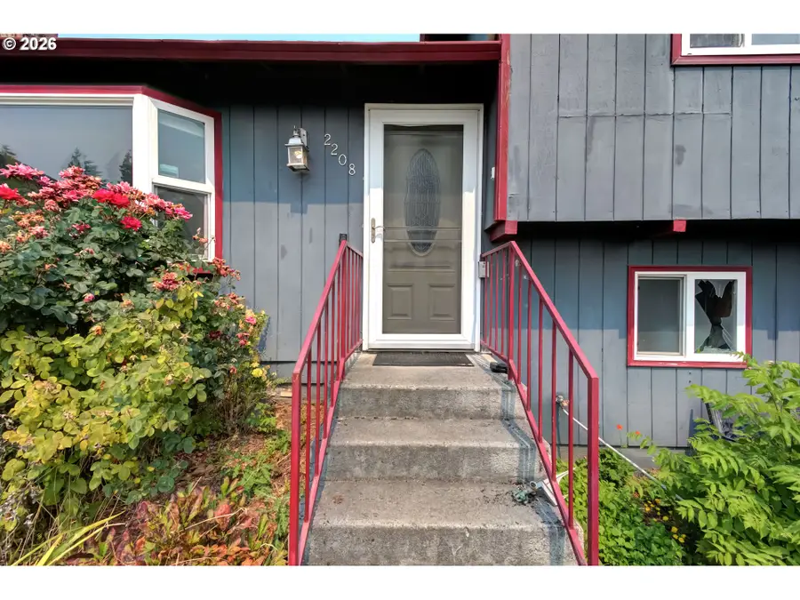 2208 NW 102nd St, Vancouver, WA 98685 - #2