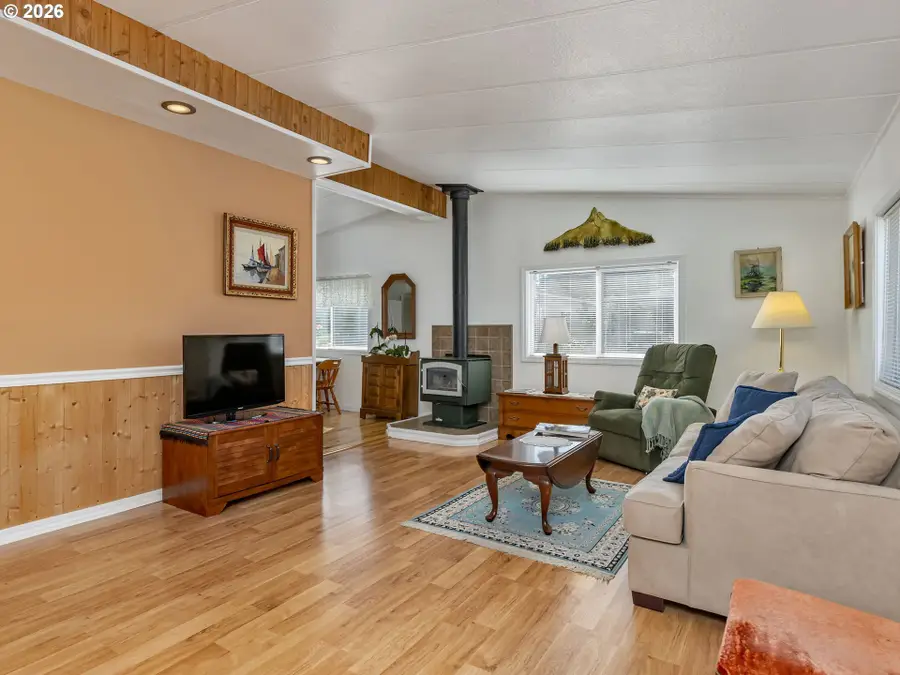 8220 SE Iris St, Milwaukie, OR 97267 - #3