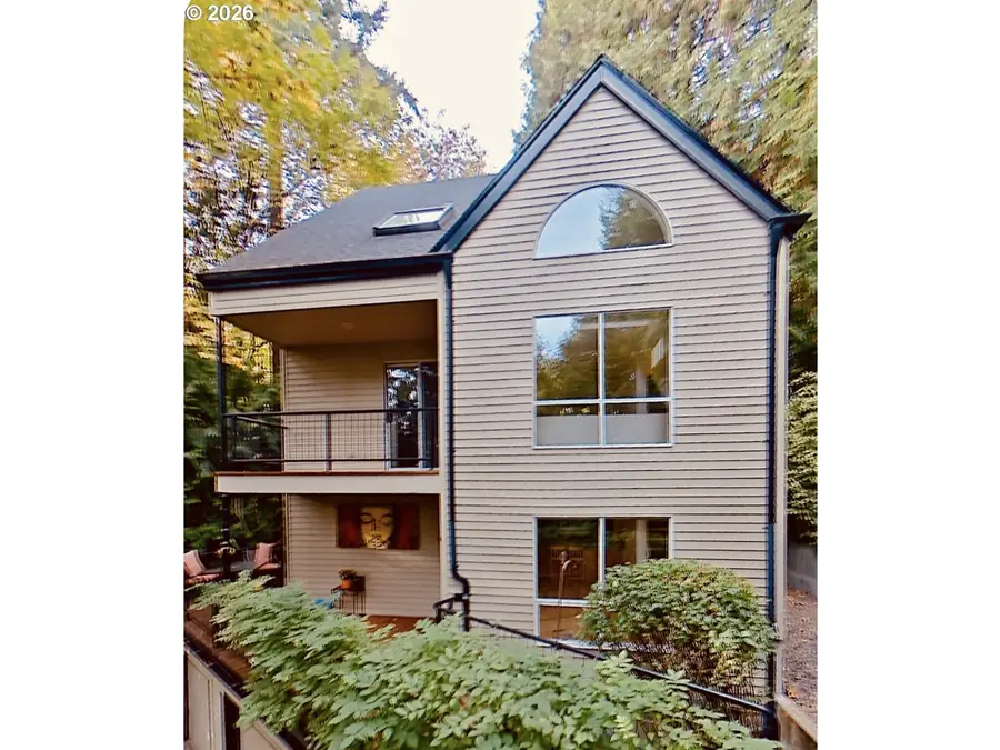 3921 SW Sweetbriar Dr, Portland, OR 97221 - #2