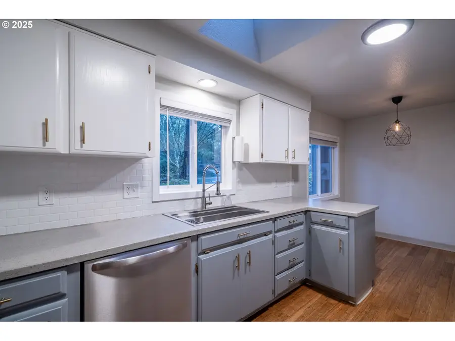 5508 SW Cameron Rd, Portland, OR 97221 - Image #3