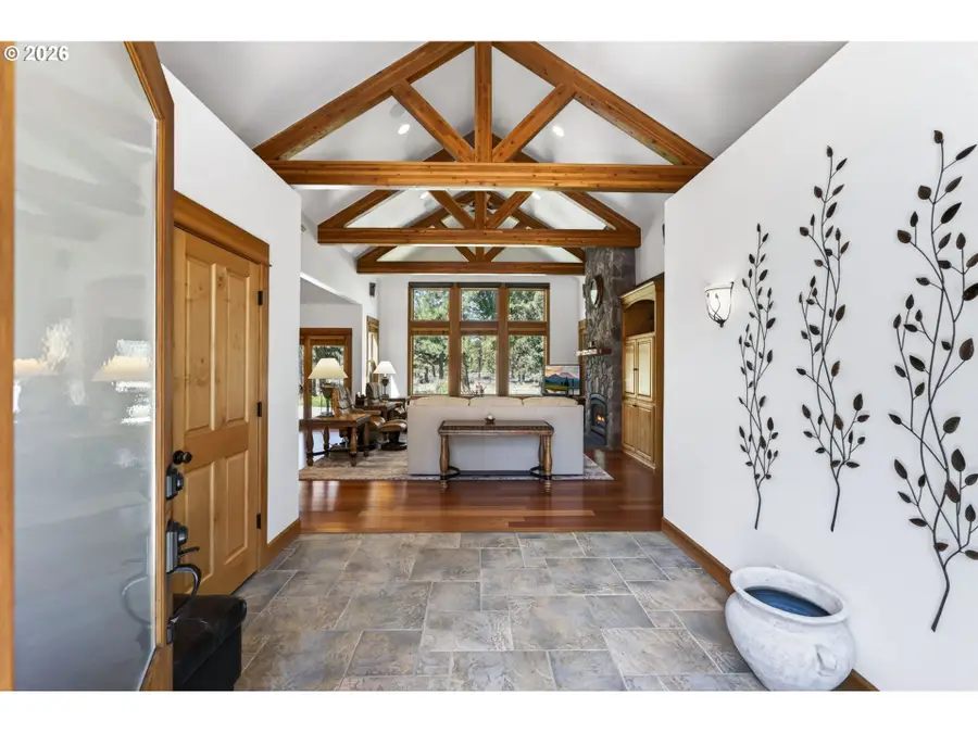 17690 Mountain View Rd Sw, Sisters, OR 97759 - #3
