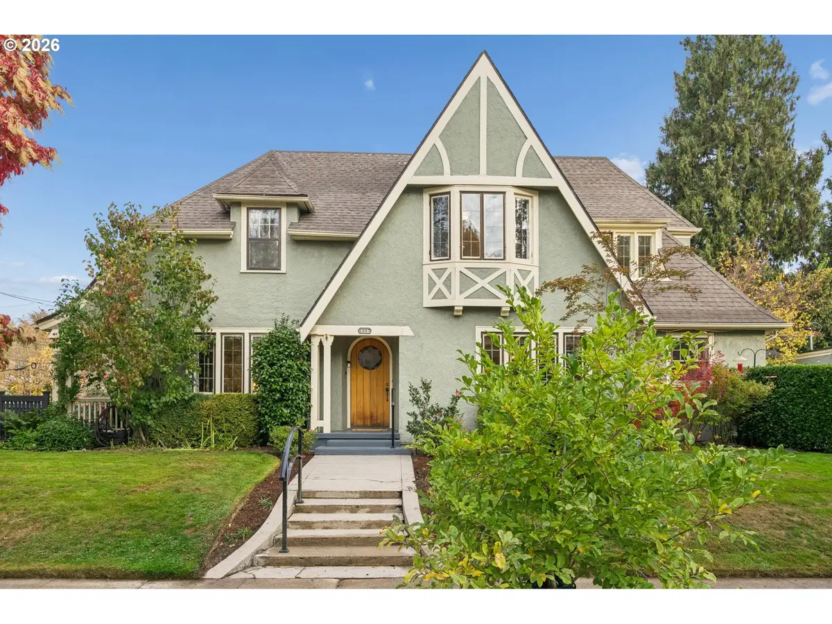 2807 NE Brazee St, Portland, OR 97212 - #1