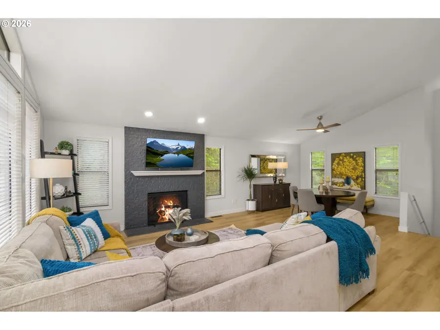 6002 Skyline Cir, West Linn, OR 97068 - #3