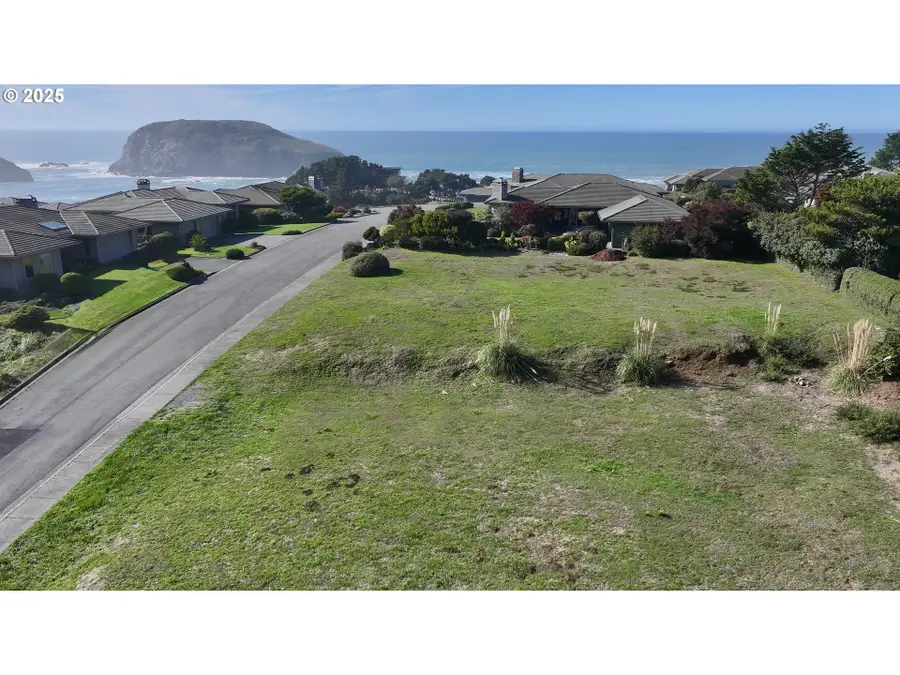 96503 Ridgeway St, Brookings, OR 97415 - Image #2