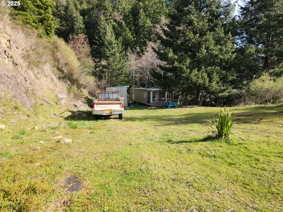 N Bank Rogue River #705, Gold Beach, OR 97444 - #2